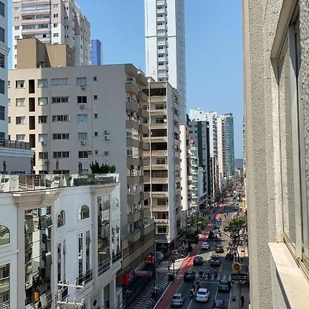 Balneário Camboriú Otimo Apto 2 Quartos, Av. Brasil, De Frente, Quadra Mar. מראה חיצוני תמונה